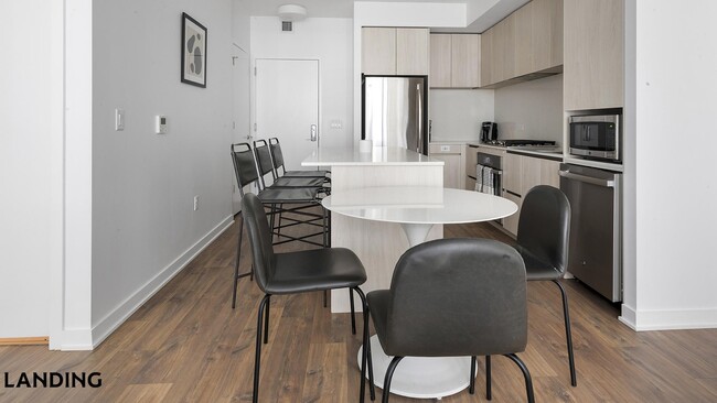 Photo - 1320 4th St NE Unit 607