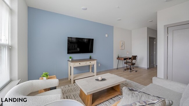 Photo - 1801 Meridian St Unit 909