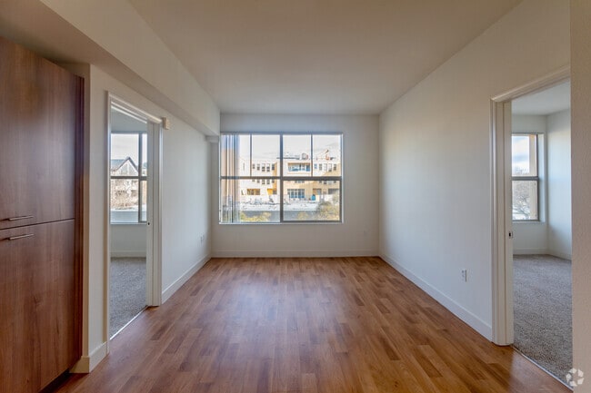2BR,2BA - 837SF Living Room - 1010 Pacific