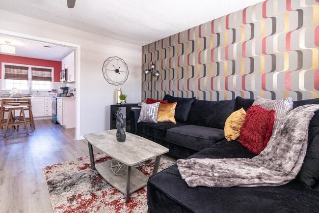 Photo - 308 Denny Cir Unit SI ID1609618P