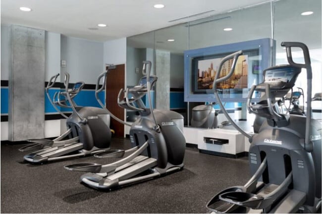 Photo - 215 W Martin Luther King Jr Blvd Unit SI ID1344187P