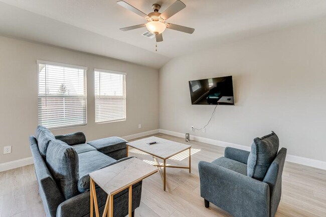 Photo - 723 Williams Wy Unit SI ID1385583P