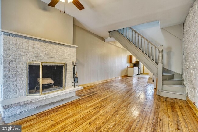 Photo - 343 E 21st St