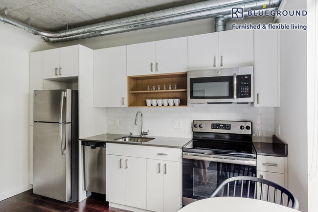 Photo - 624 Yale Ave N Unit FL3-ID808