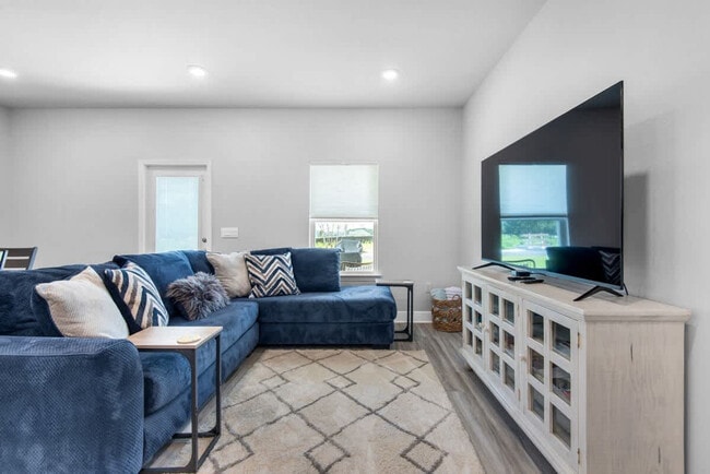 Building Photo - 5705 Stellarjay St Unit SI FL2-ID1585617P