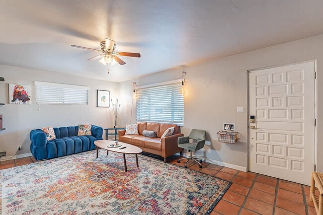Photo - 523 W 19th St Unit SI ID1570255P