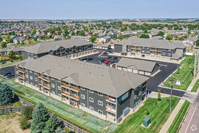 Aerial - Hillcrest Heights Apartments