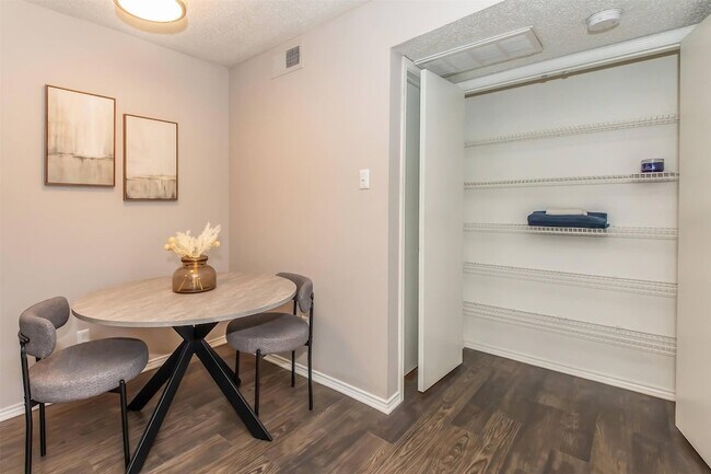 Photo - 8301 Boat Club Rd Unit 817