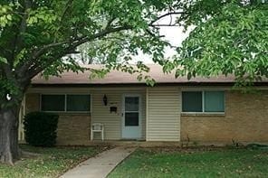 Building Photo - 2417 Coulee St