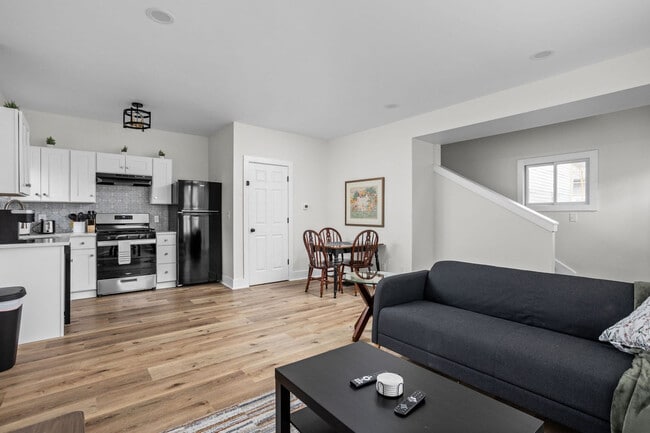 Building Photo - 844 Camp St Unit ID1303760P