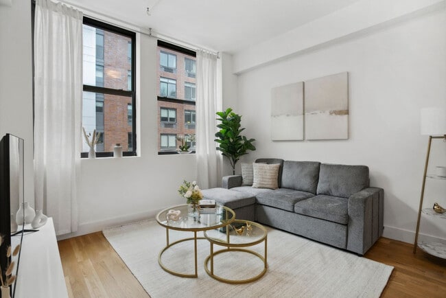 Building Photo - 517 W 45th St Unit SI FL4-ID1225955P