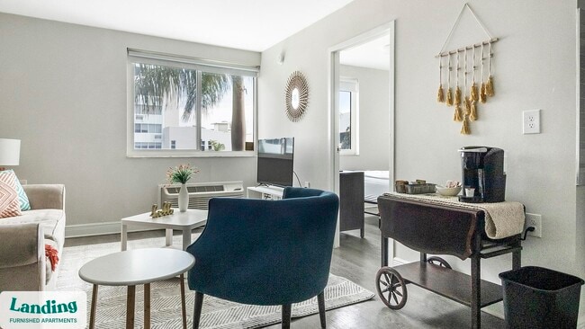 Photo - 305 Dr. M.L.K. Jr St S Unit 244.1403559