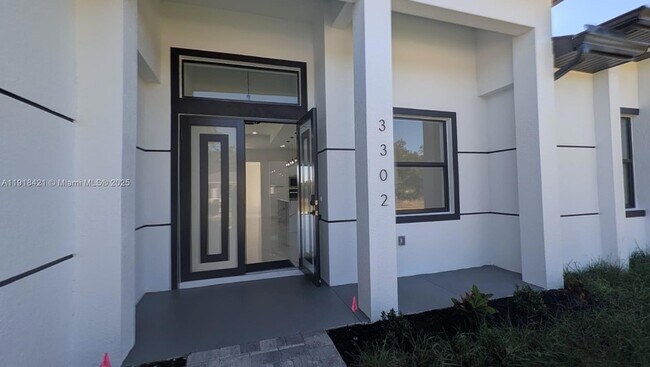 Photo - 3302 E 18th St