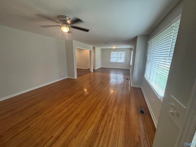 Photo - 312 Orange Cir