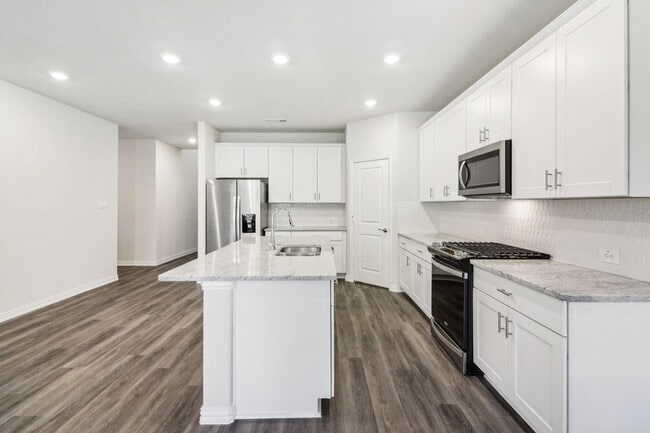 Photo - 701 Easthill Dr