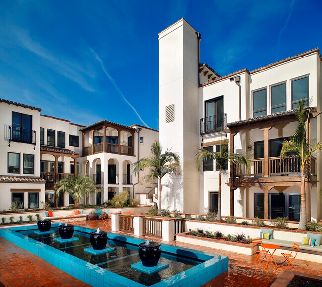 Building Photo - The HW by CLG