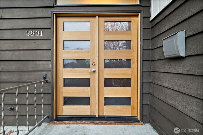 Photo - 3831 Letitia Ave S