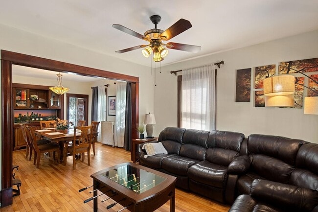 Building Photo - 2713 Garfield Ave