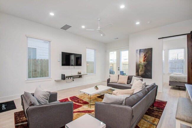 Photo - 4109 Hare St Unit ID1019559P