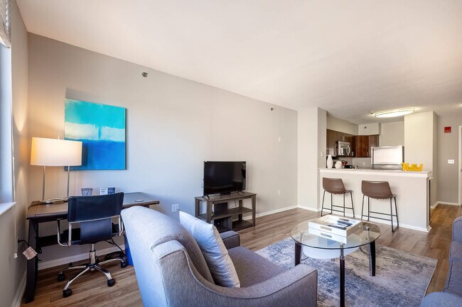 Photo - 25 Bank St Unit FL15-ID1050395P