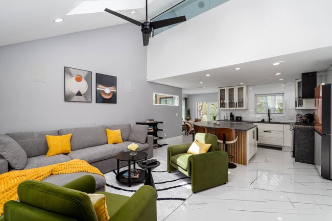 Photo - 4016 Eaton Dr Unit ID1232695P