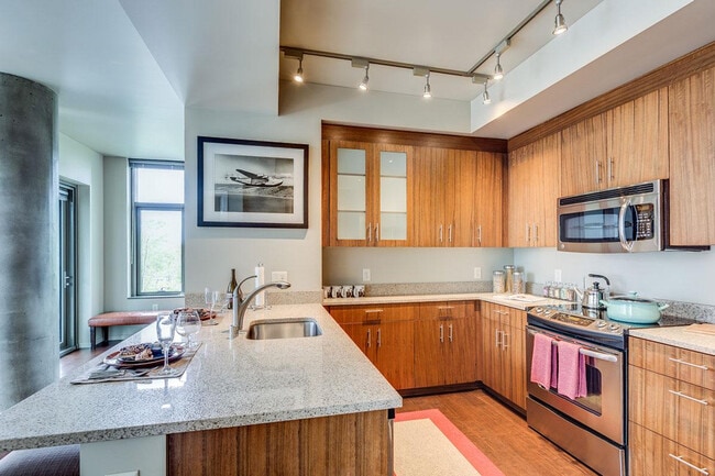 Photo - 2101 6th Ave Unit SI ID1506175P