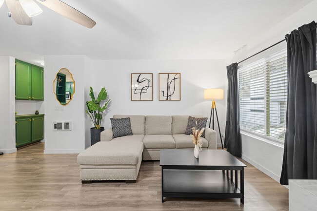 Building Photo - 4580 Ohio St Unit ID1288266P