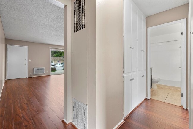 Photo - Casa Linda Apartments