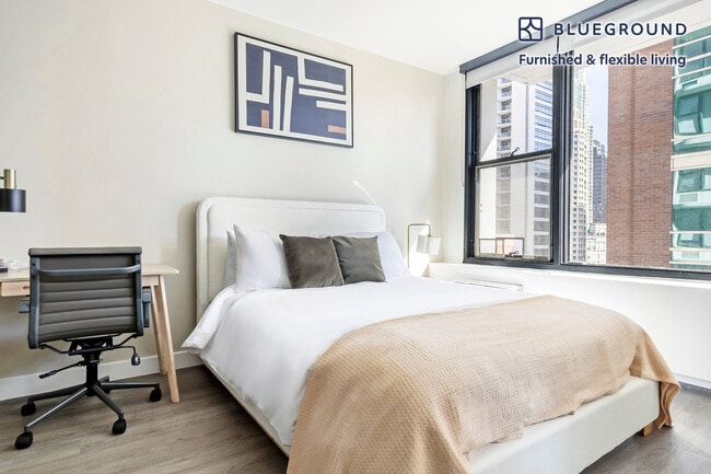 Building Photo - 21 E Chestnut St Unit FL18-ID1293