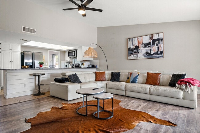 Photo - 4332 E Cherokee St Unit ID1244354P