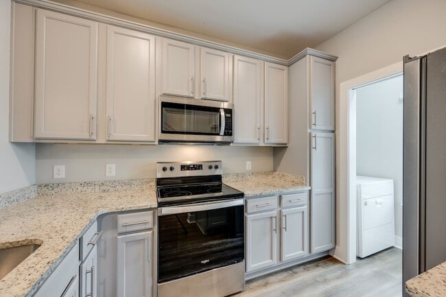 Photo - 203 E Frg Ct
