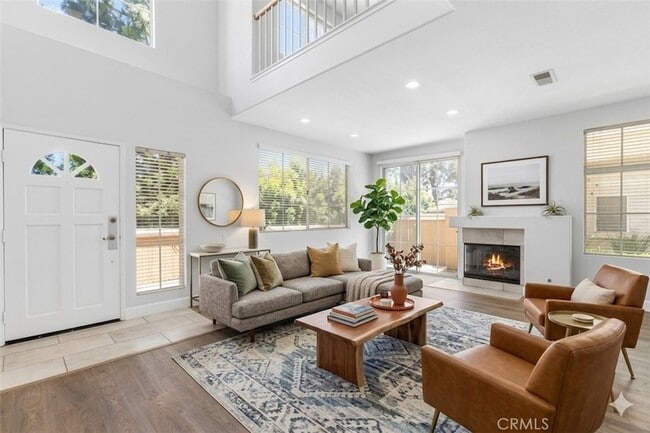 Photo - 10 Bravo Ln