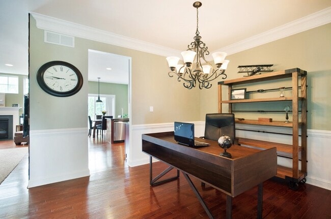 Photo - 216 Westbrook Dr