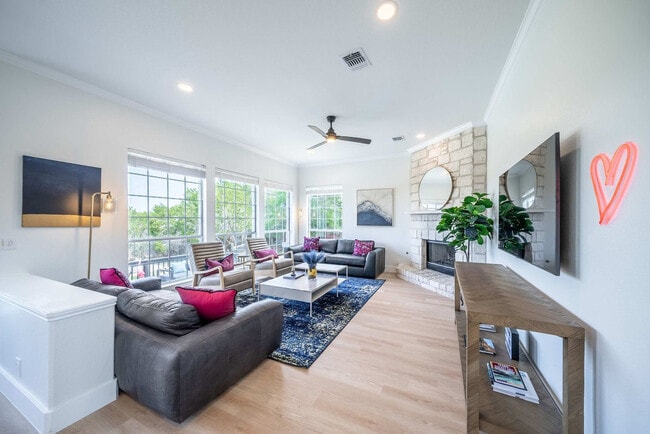 Photo - 8902 Feather Hill Rd Unit ID1337485P