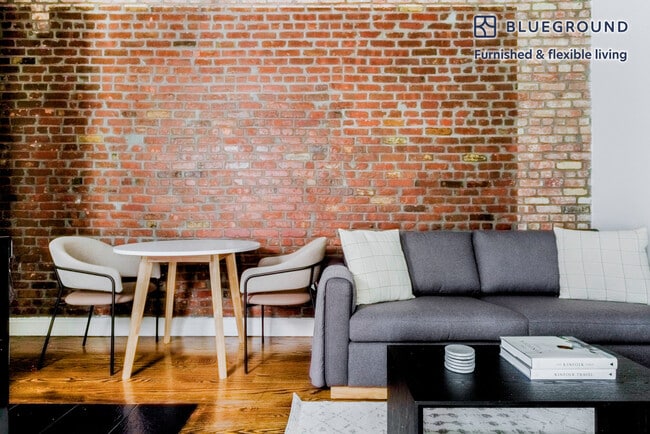 Photo - 20 Prince St Unit SI FL3-ID1465