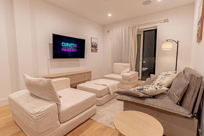 Photo - 207 Cooper St Unit ID1359084P