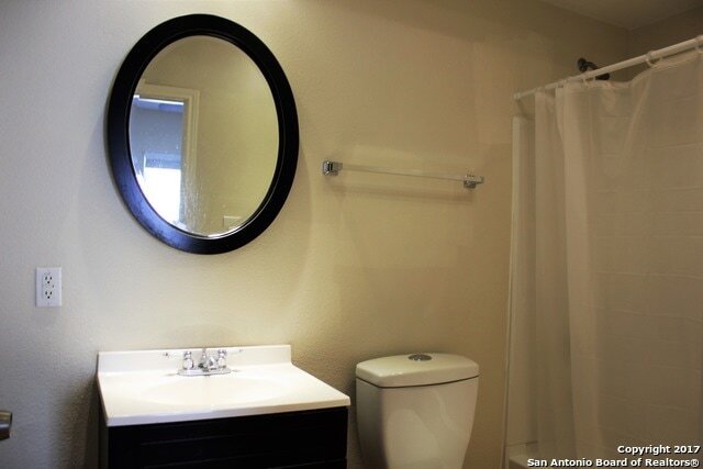 Photo - 810 E Ashby Pl