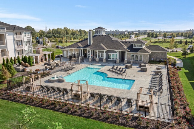 Aerial Pool - Millstone of Noblesville