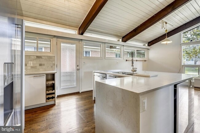 Photo - 5511 Huntington Pkwy