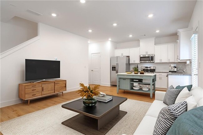 Building Photo - 1298 Mabry St