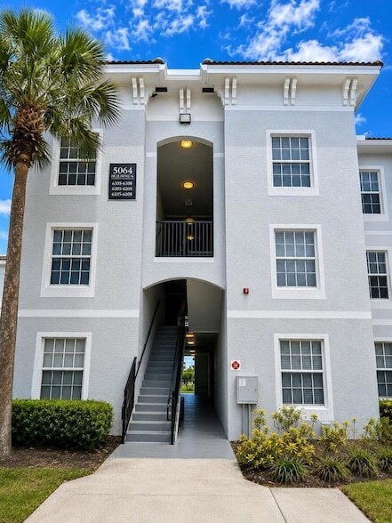 Building Photo - 5064 Lantana Rd Unit 6308