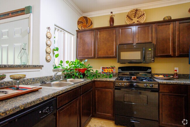 Building Photo - The Aspens