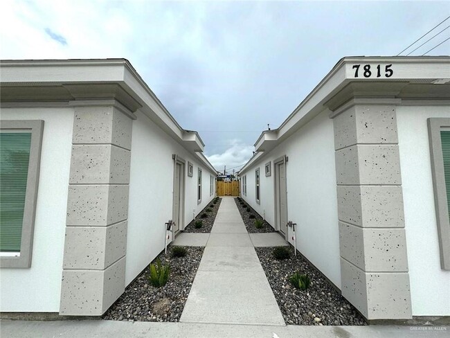 Photo - 7702 N 58th Ln Unit 4