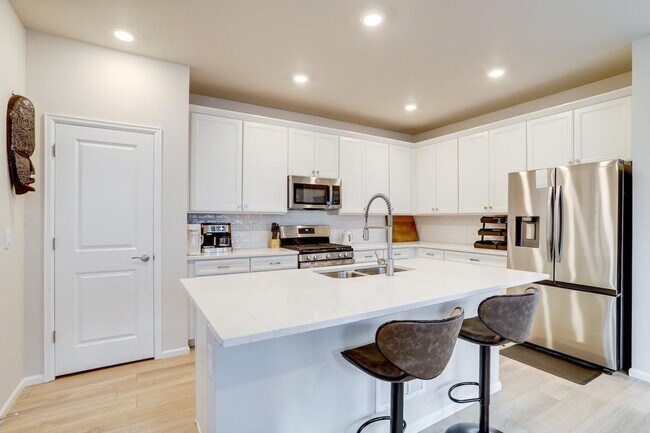 Photo - 6026 N Orleans St Unit SI ID1385789P