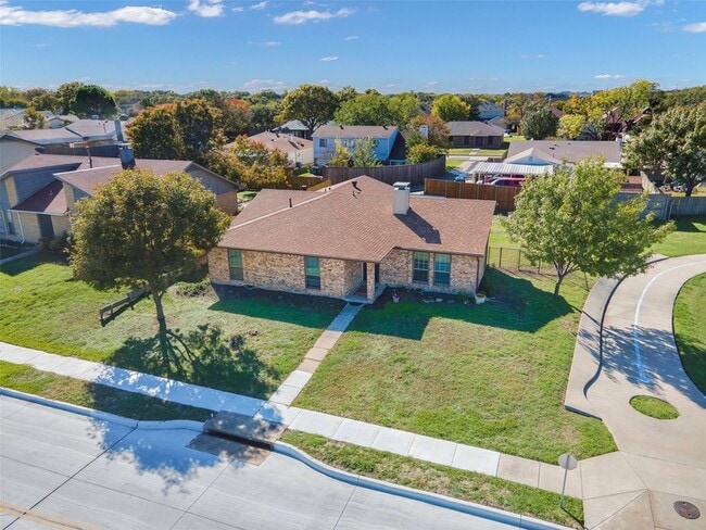 Photo - 3719 Furneaux Ln