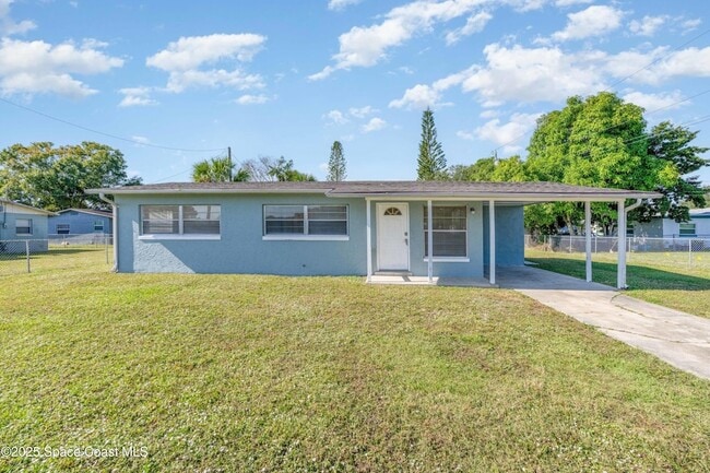 Building Photo - 557 Cox St