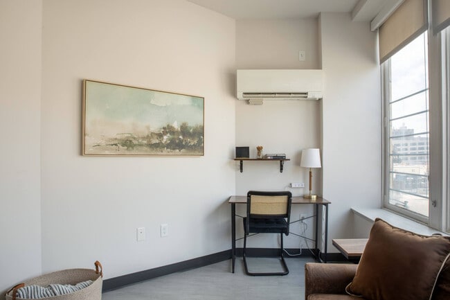 Photo - 333 W State St Unit ID1379055P