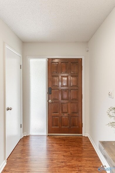 Photo - 1907 Waxleaf Green SE