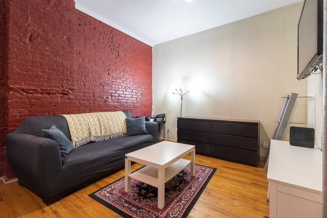 Building Photo - 329 E 94th St Unit SI ID1032023P