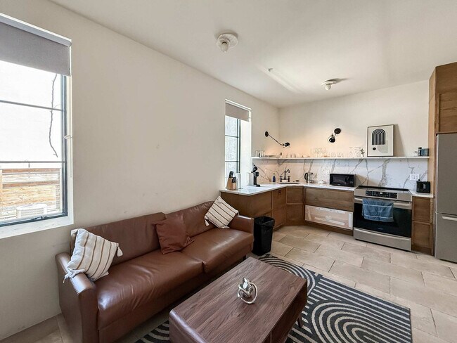 Photo - 309-11 South St Unit SI ID1055807P